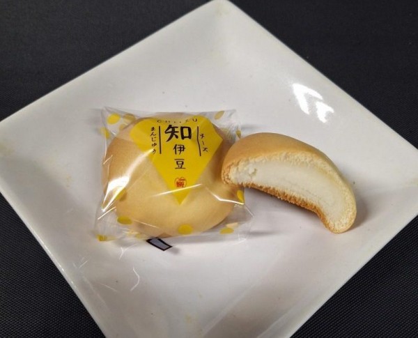 新発売　知伊豆饅頭（チーズ饅頭）サムネイル
